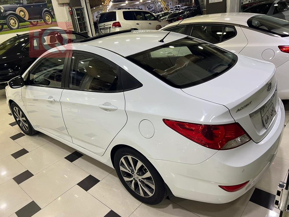 Hyundai Accent